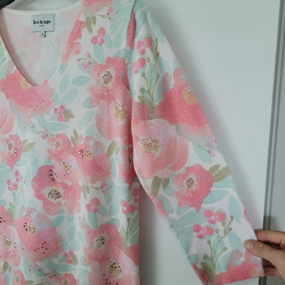 Leo & Ugo Paris Floral Sweater Sz 2 Medium Rhinestone Pastel Coastal Grandma - Picture 3 of 7